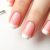 Jak wykonać french manicure zwykłym lakierem – krok po kroku